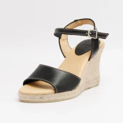 Babette Yute Wedge Sandal Negro