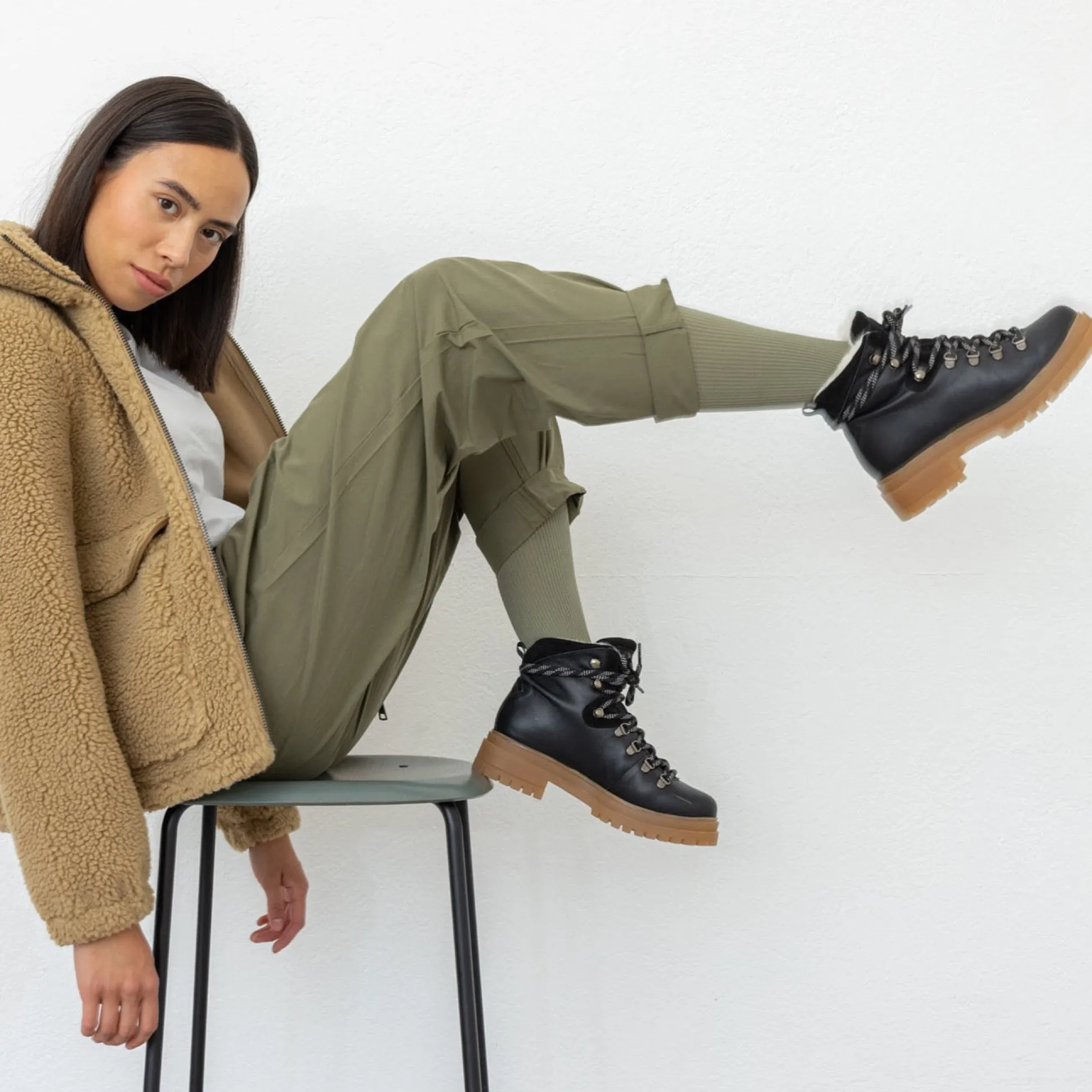 Demi Black Mountine Boot