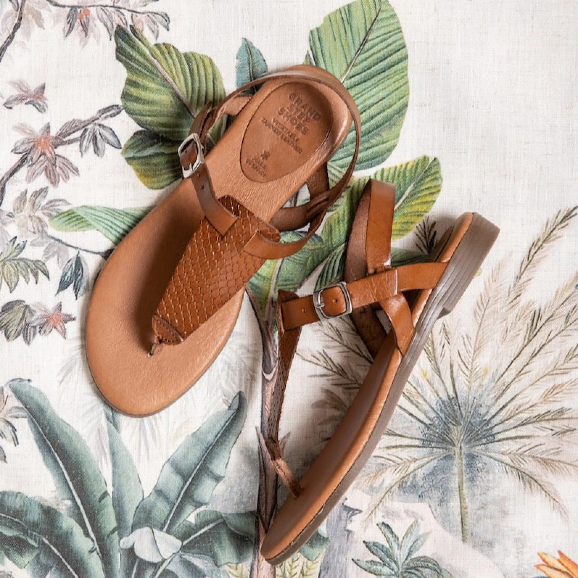 Flora Leather Sandal Snake Whisky