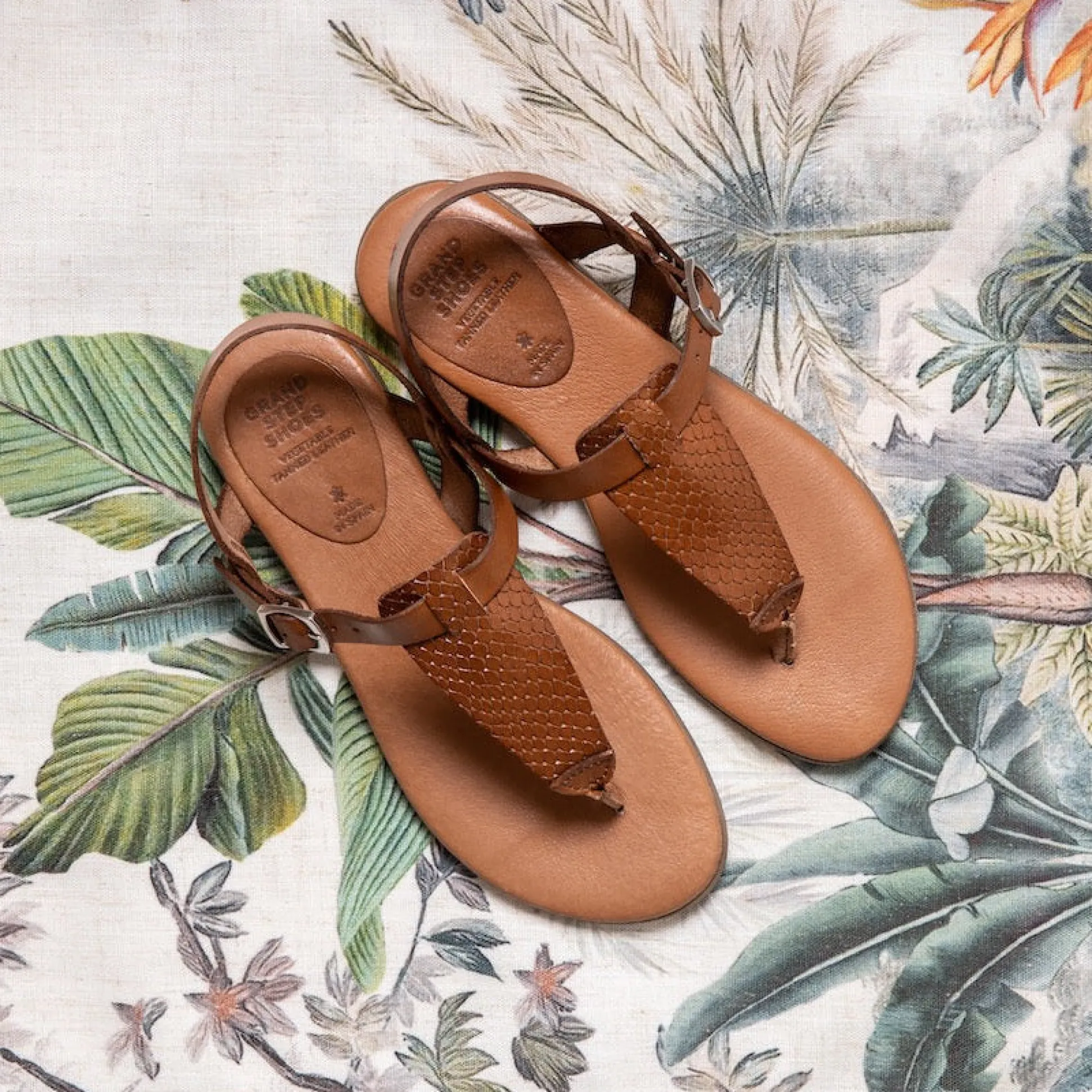 Flora Leather Sandal Snake Whisky