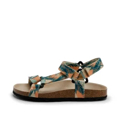 Leo Sandal Beach
