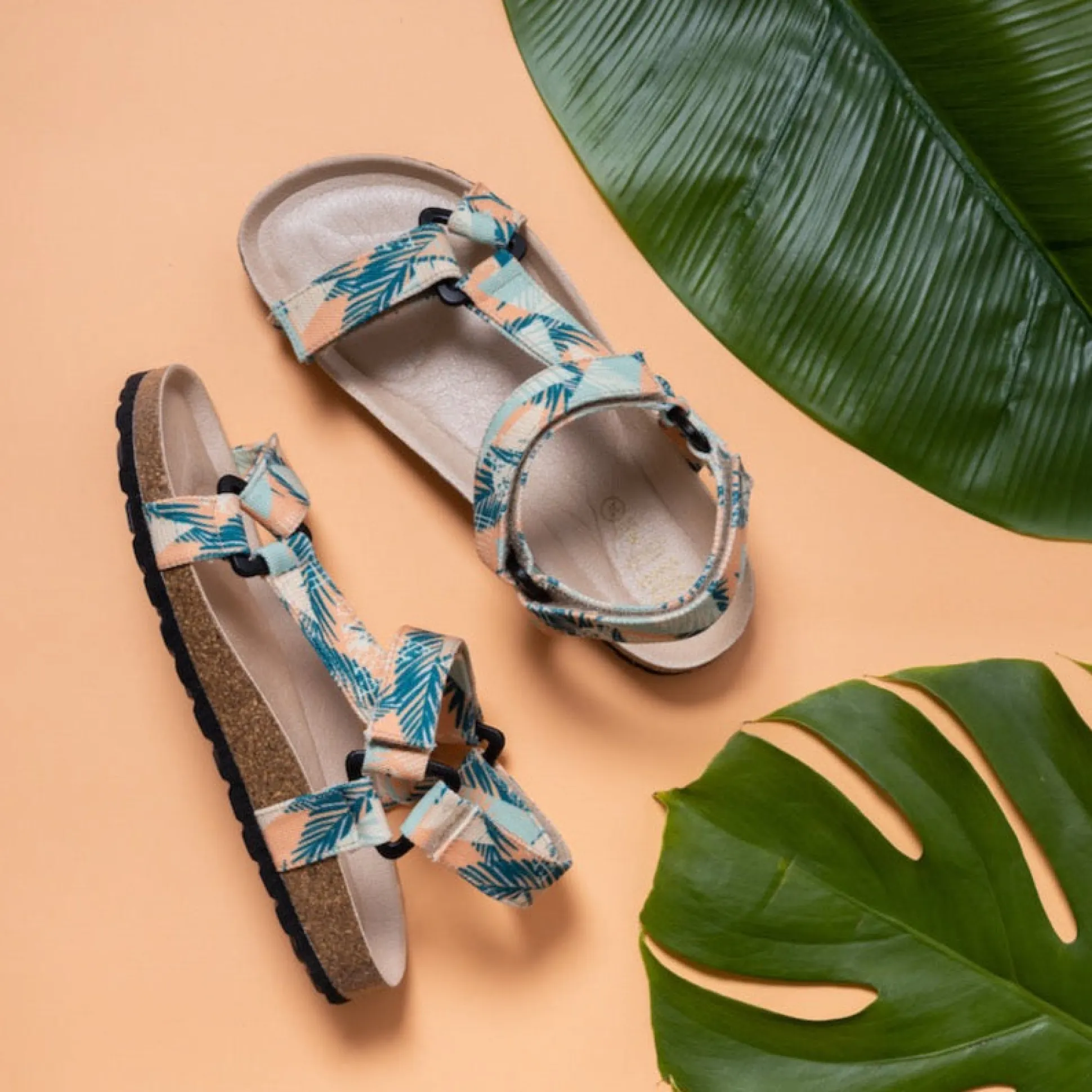 Leo Sandal Beach