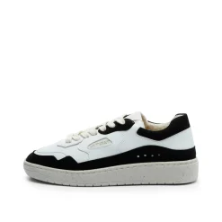 Level Black White Apple Sneaker
