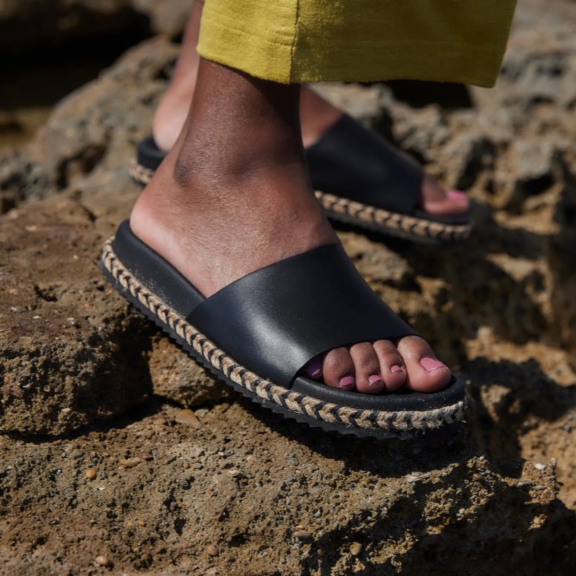 Sina Black Corn Slipon Sandal