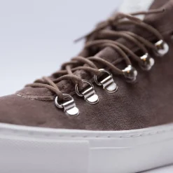 Smilla Velvet Taupe Sneaker