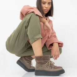 Svea Furry Olive Winter Bootie