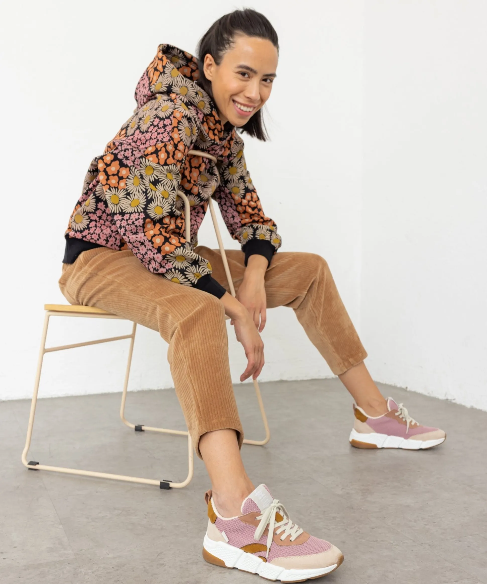 Swift Vegan Rose Sneaker